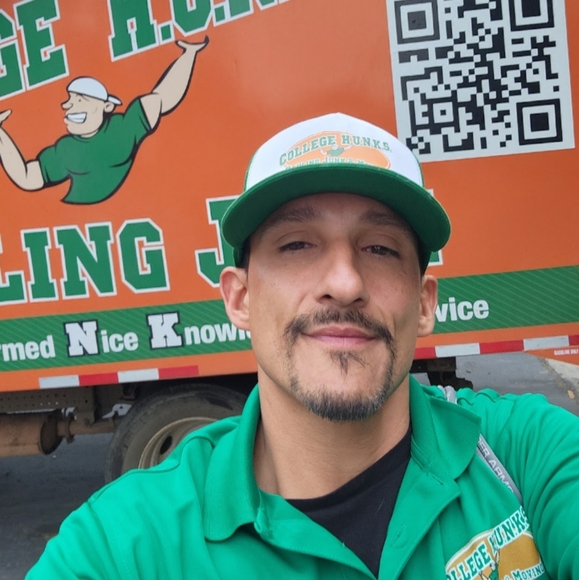 Meet your Posher, Ricky - Picture 5 of 5